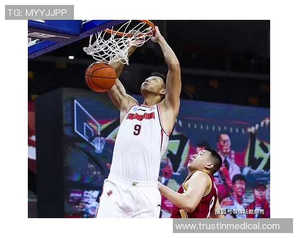 广州排球队以66分领跑锦标赛积分榜展现强劲实力